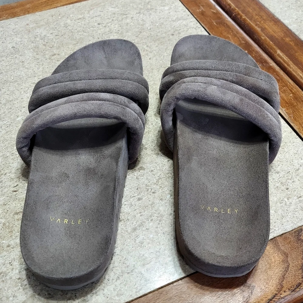 Varley Giles Slides Taupe Size 10